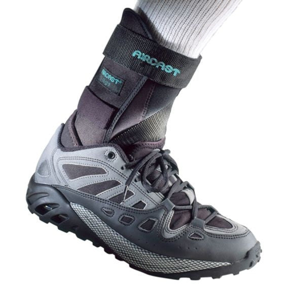 Aircast AirSport Ankle Brace Semi Rigid w/ Air Cells