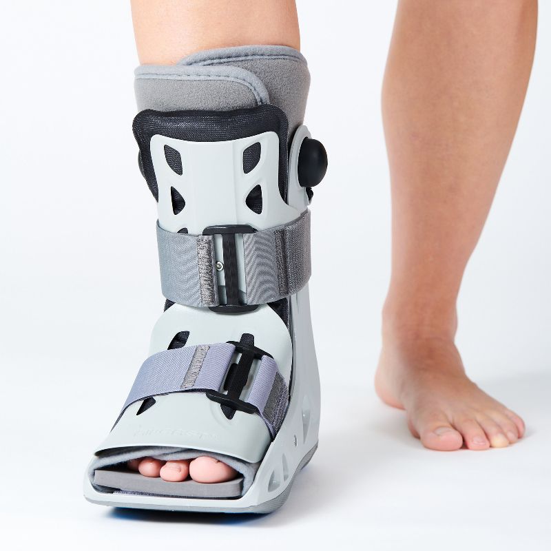 Aircast AirSelect Short Walking Boot | Sourceortho.com – SourceOrtho